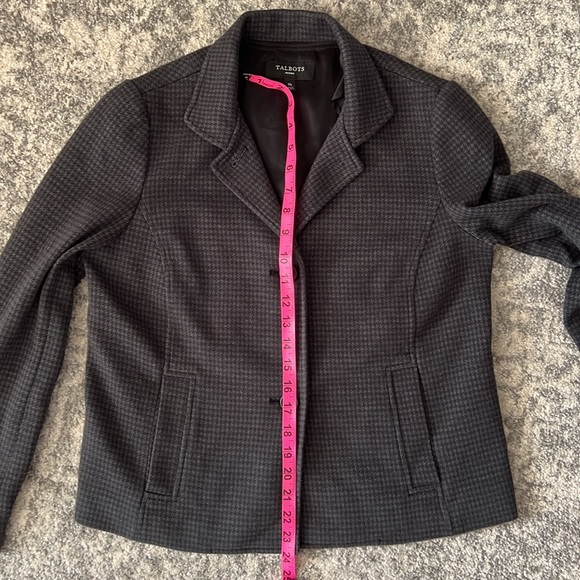 Talbots Petite Black and Grey Houndstooth Blazer - Picture 9 of 9
